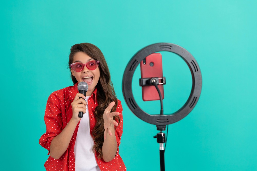 Karaoke Video Maker: How to Make Karaoke Video