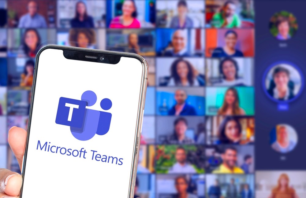 team chat using microsoft