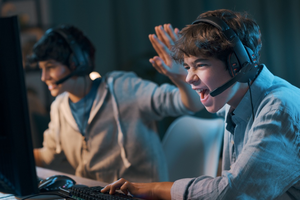 Seizing Opportunities in the Trend of Multi-player Games